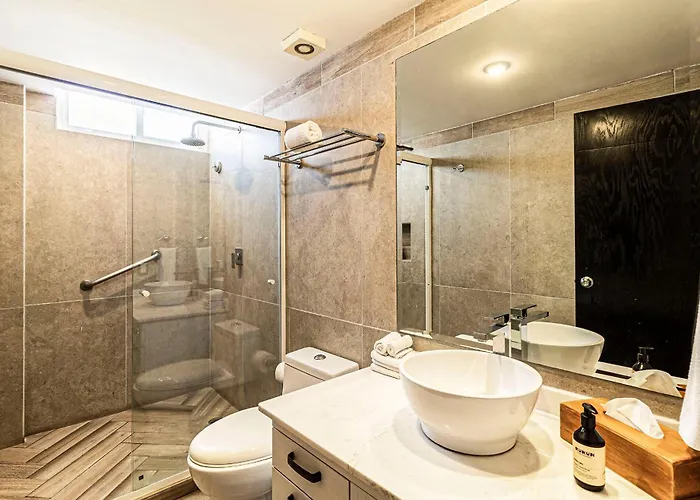 Kukun Grand Chapultepec Apartahotel 4*